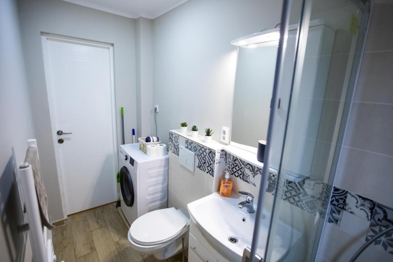 Travel Homzzz Central Apartments - Tusnad Targu Mures Exterior photo