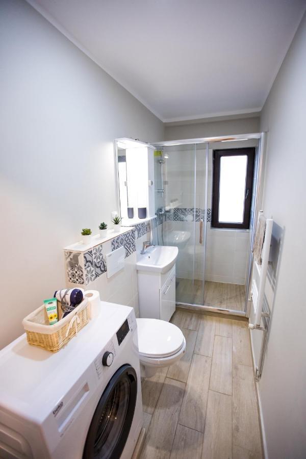 Travel Homzzz Central Apartments - Tusnad Targu Mures Exterior photo